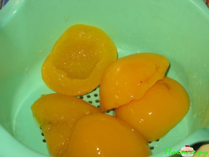 Кексы с персиками