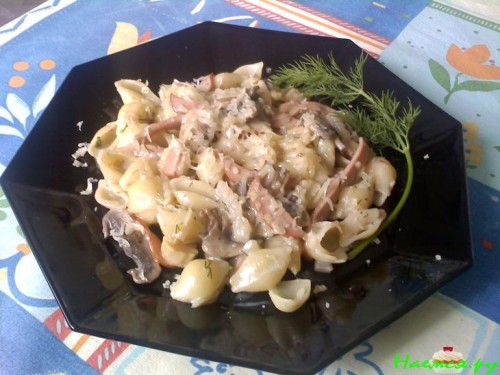 Ракушки с грибным соусом