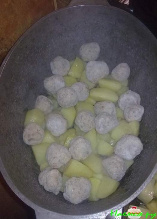 Картофельно-капустное рагу по-деревенски