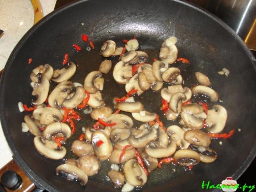 Гречневая каша с грибами и чесноком