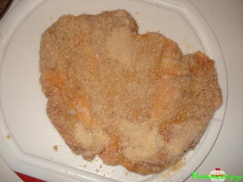 Мясо по-французски с пармезаном