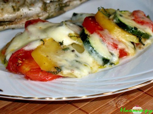 Картофельно-цуккини-томатная запеканка