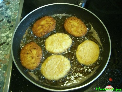 Куриные котлетки "Вкусняшечка"