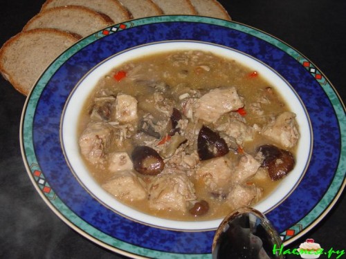 Гуляш с грибами