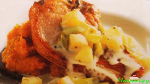 Свининка под яблочно-сливочным соусом