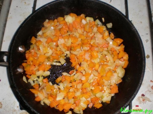 Суп из очищенной чечевицы