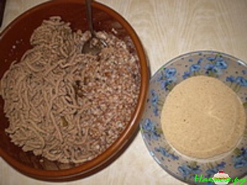 Печеночные котлетки под саусом