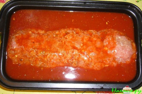 Мясной рулет с томатным соком