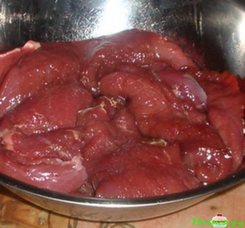 Мясные рулетики с начинкой