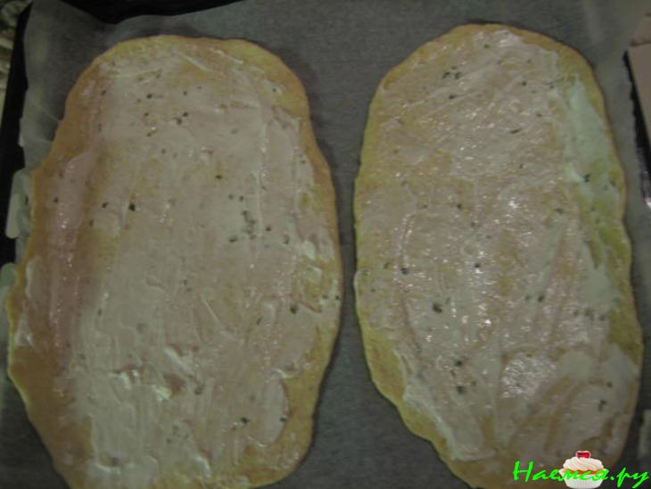 Пирог с копчёным лососем