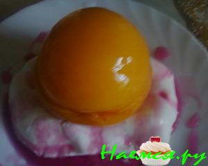 Десерт-мороженое с персиками Десерт-мороженое с персиками