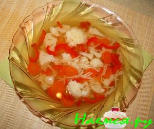 Яркий супчик с цветной капустной