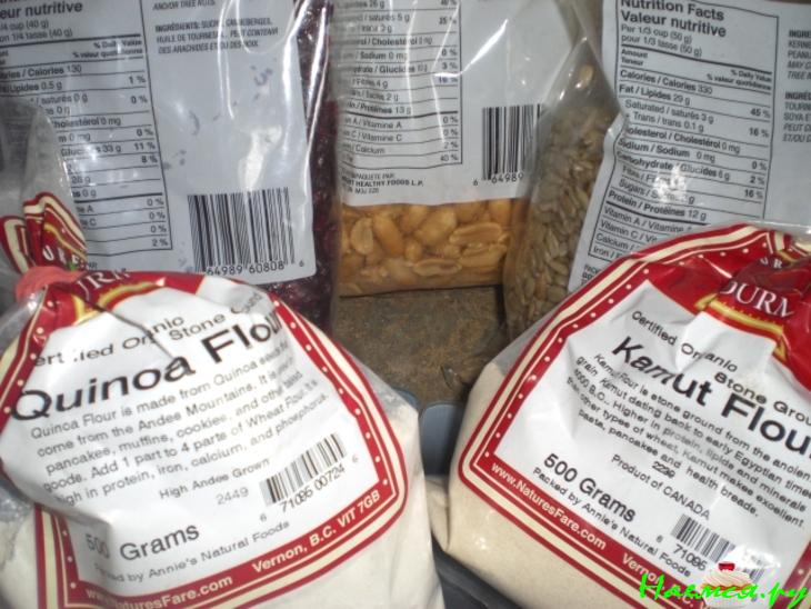 Бананово-сливовые маффины из нескольких видов муки