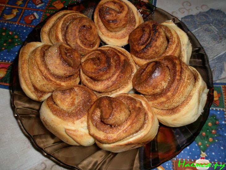 Плюшки с корицей для друзей!