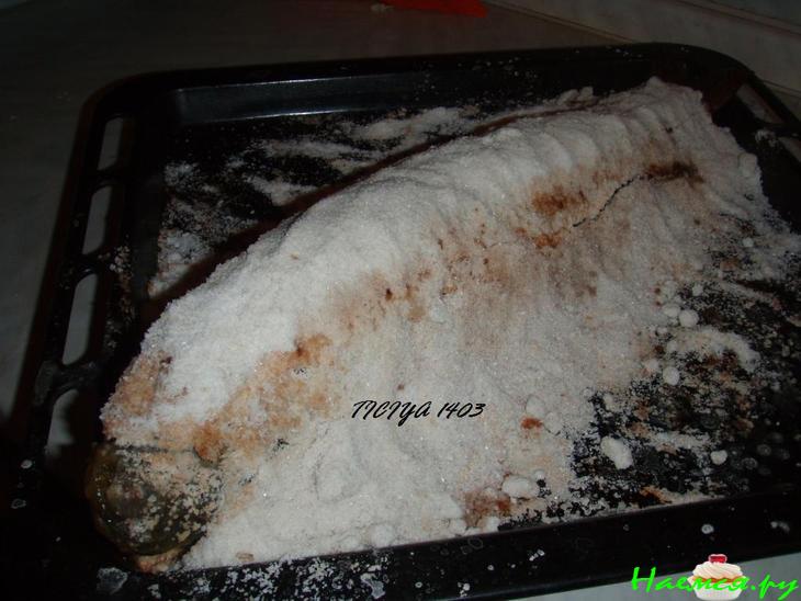 Рыба запеченая в соли