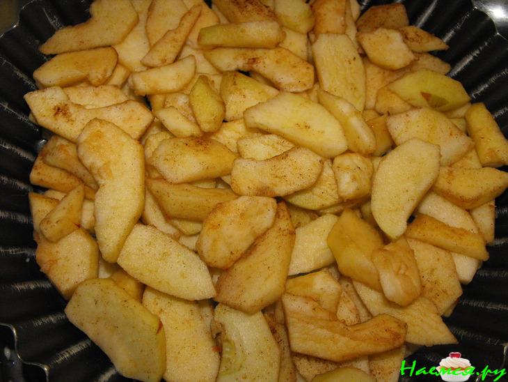 "Мокрый" яблочный пирог