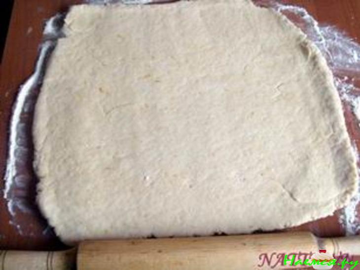 Пирог 'Вишневые розочки' (низкокалорийный)