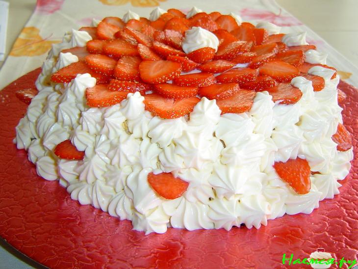 Торт Тирамису с клубникой Торт Тирамису с клубникой