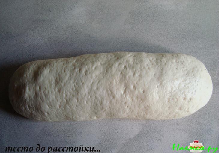 Хлеб с ветчиной и помидорами