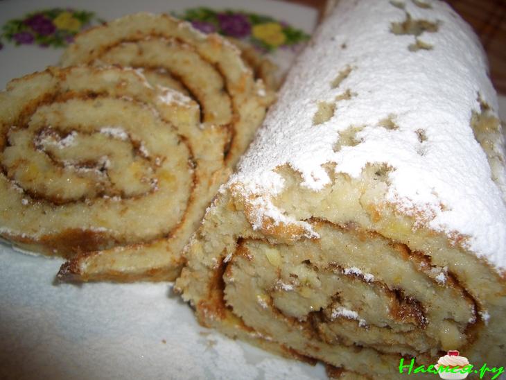 Яблочный рулет