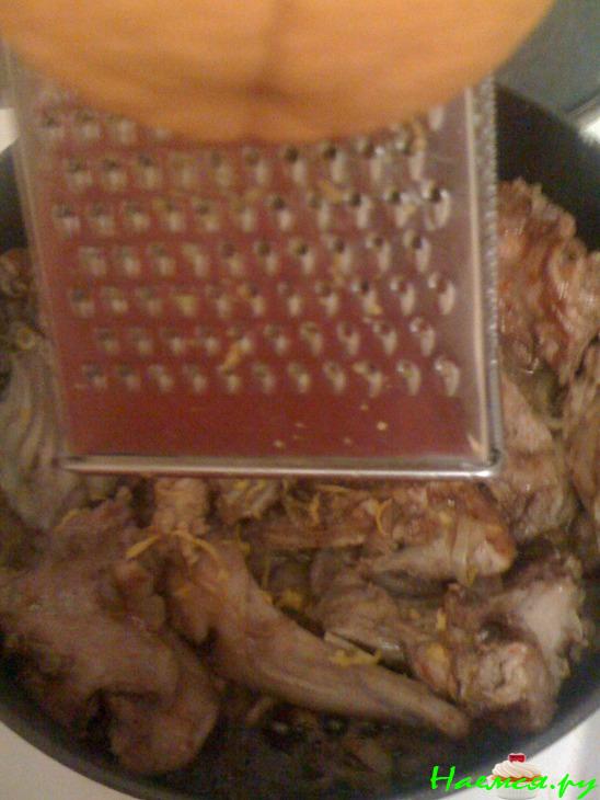 Кролик под карамельно-апельсиновым соусом