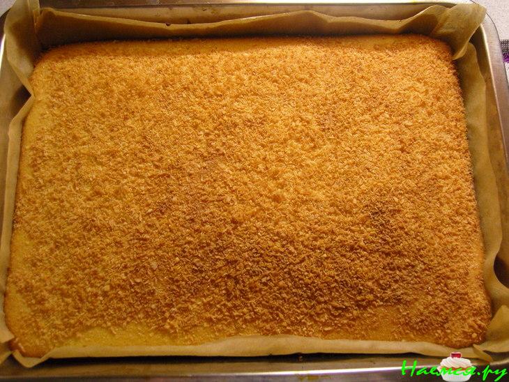 Пирог с кокосом и шоколадом