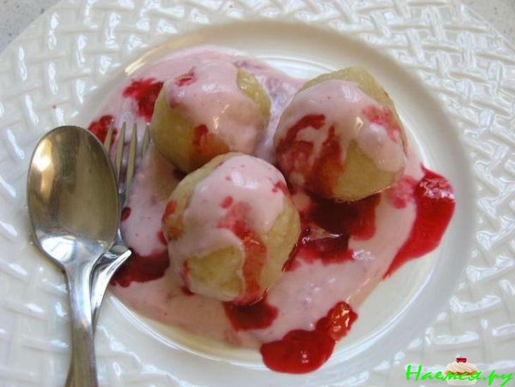 Яблочные кнедлики