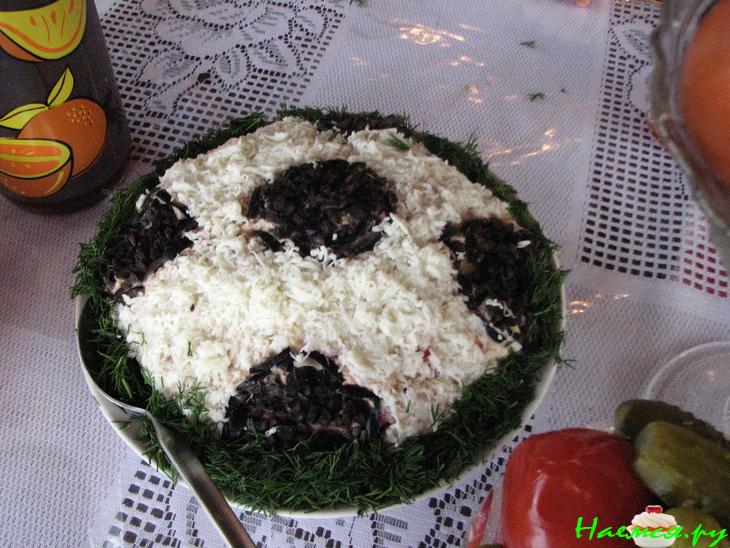 Салат с тунцом "Футбол"