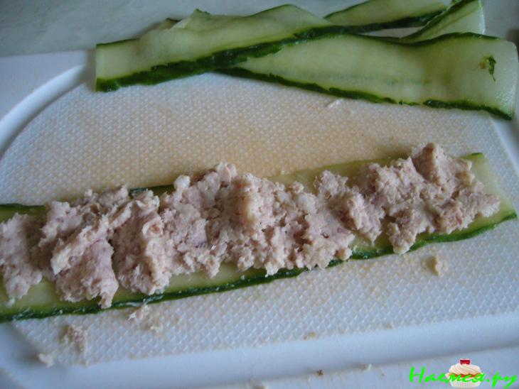 Огуречные рулетики