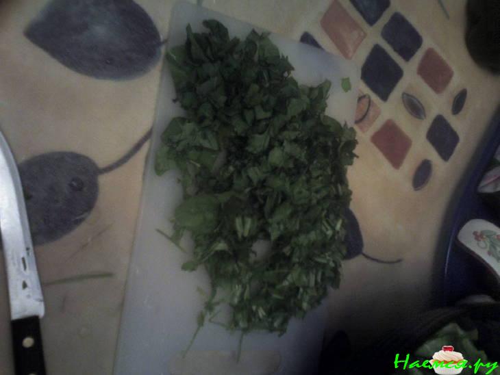 Салат из рукколы, креветок и фезалиса