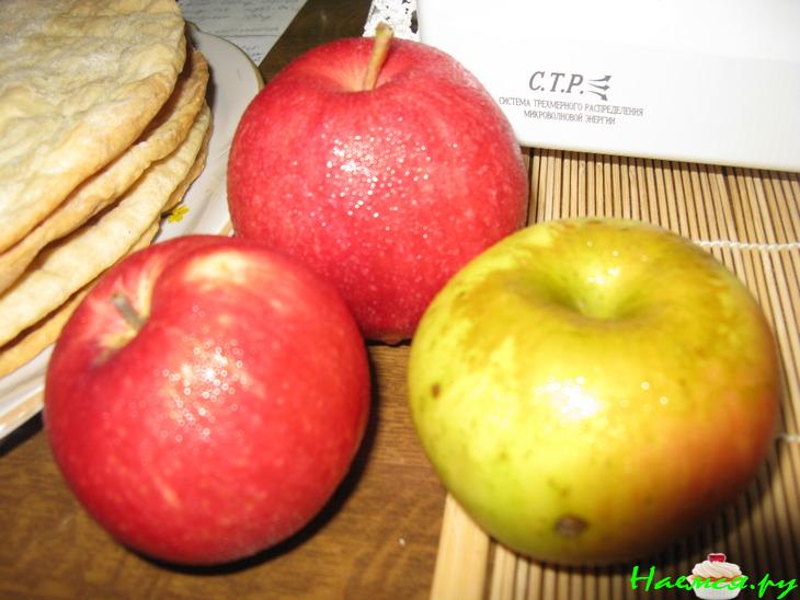 Торт 'Яблочный аромат', коржи на пиве