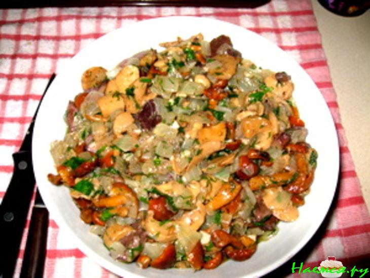 Грибы с луком