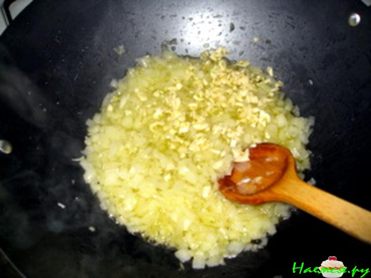 Грибы с луком