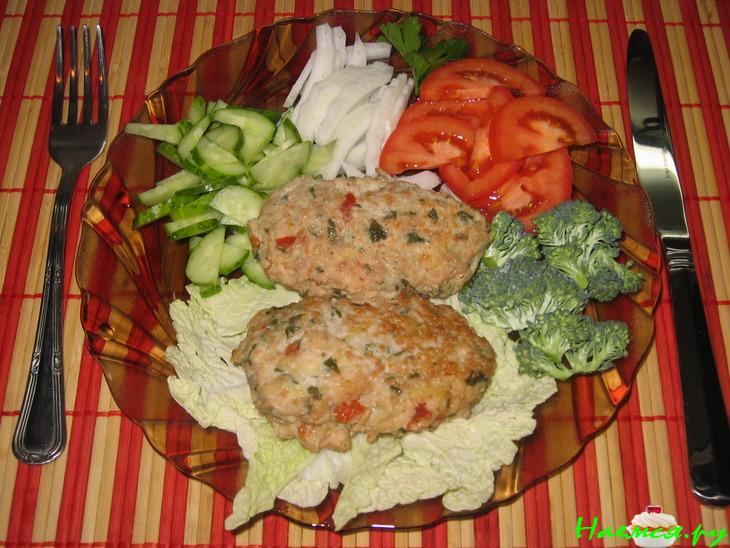 Куриные котлеты с овощами "Дебют"