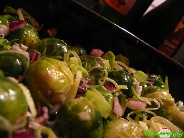 Запеченная брюссельская капуста Запеченная брюссельская капуста