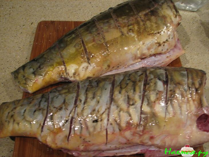 Запеченный карп под хрустящей корочкой
