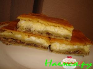 Рыбный пирог с консервированной сайрой