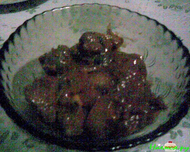 Пряная куриная печеночка с кетчупом и коньяком