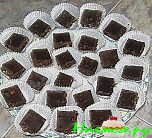 Трюфельные кубики с миндалём и "Амаретто"