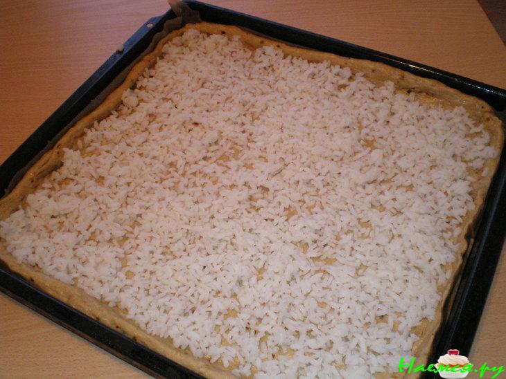 Простой пирог с пангазиусом и рисом