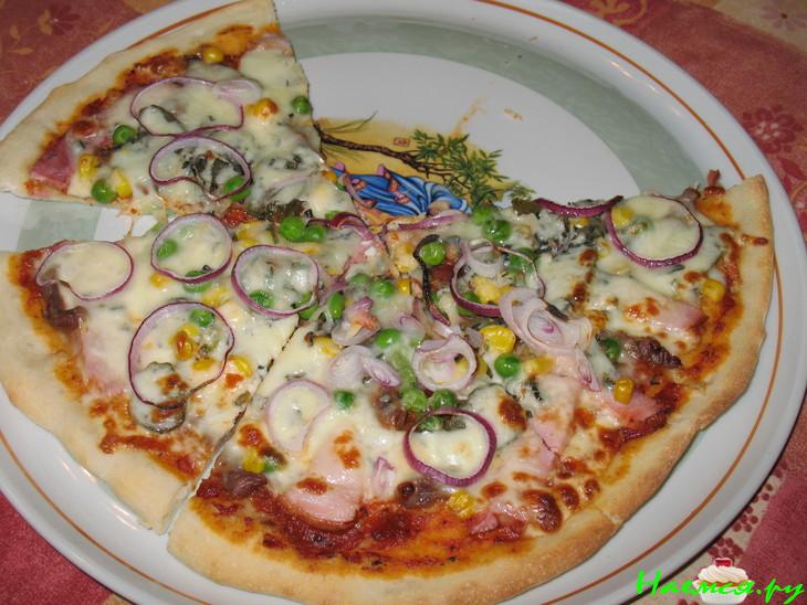 Пицца мясная и соус для пиццы Пицца мясная и соус для пиццы