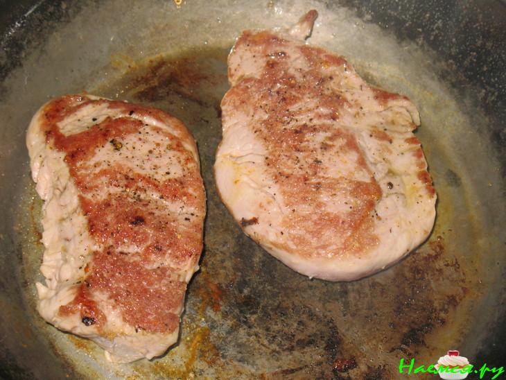 Свиные медальоны в сырно-горчичном соусе