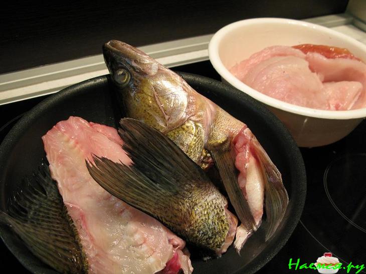 Котлеты из судака и свинины