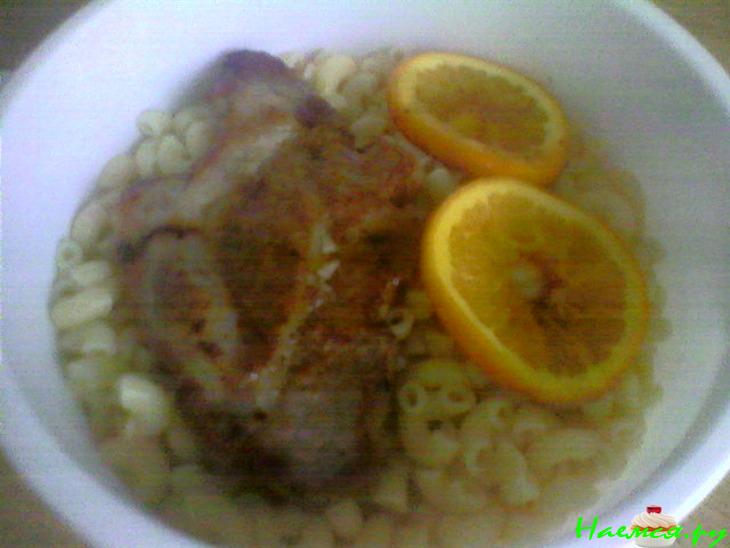 Свинья в апельсинах