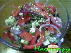 Салат "Греческий" (овощи, маслины и фета)