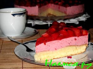 Торт Клубничный с кремом из Йогурта