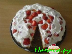 Клубнично-творожный торт