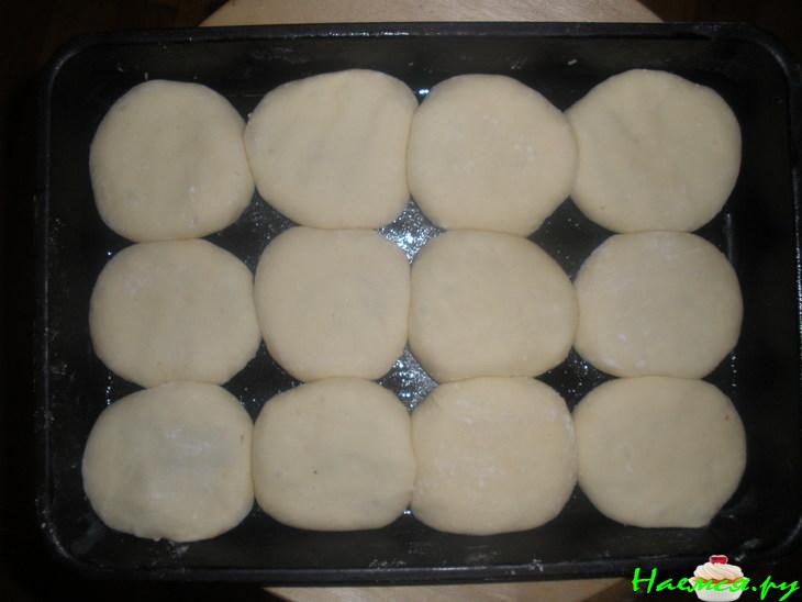 Мясной дрожжевой пирог с фаршем