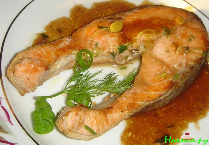 Лосось в медово-соевом соусе