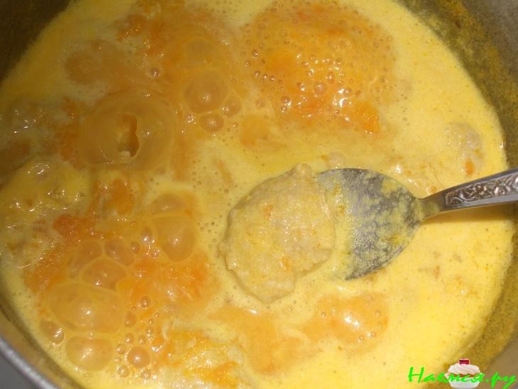 Тыквенный суп с кнелями